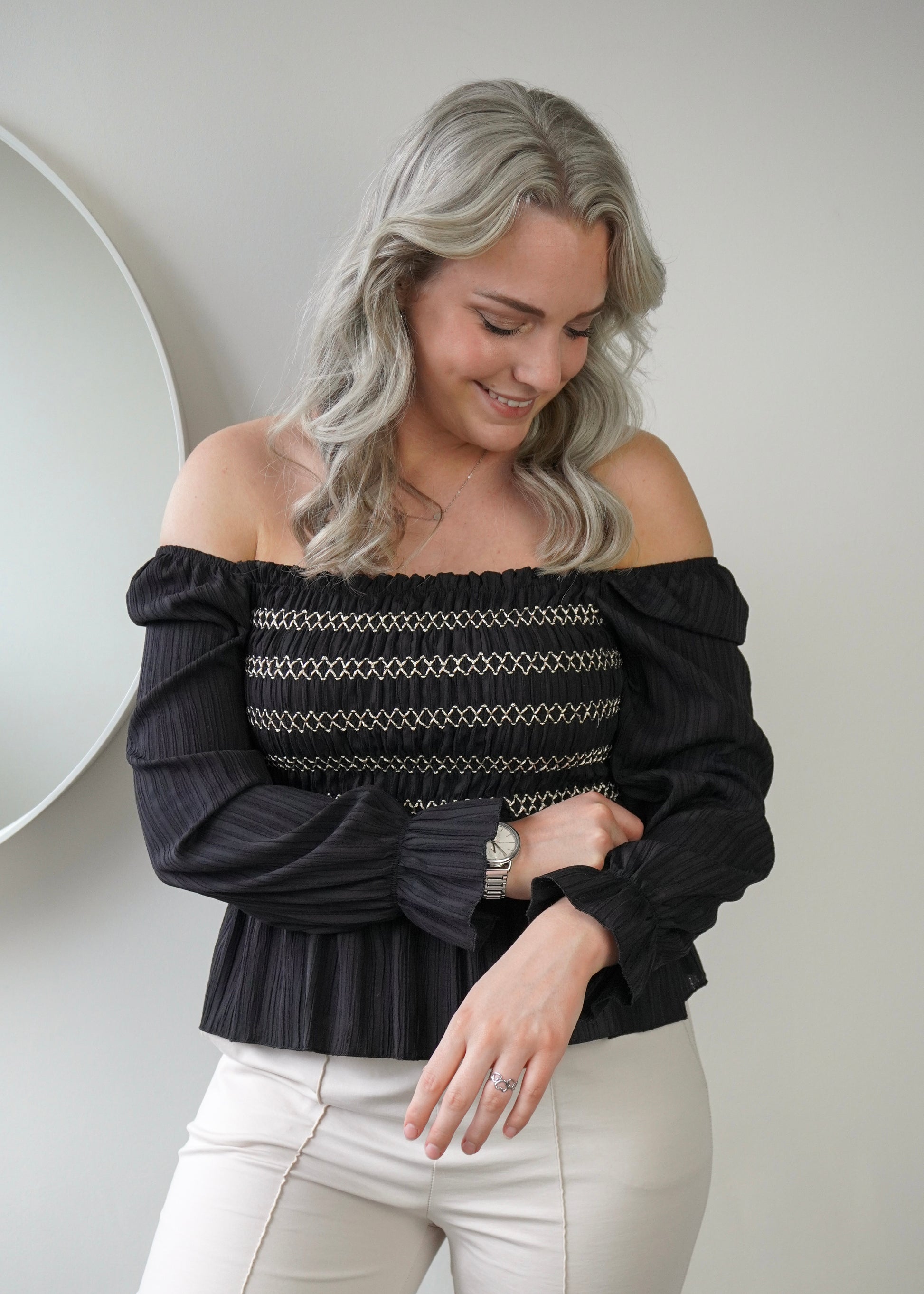 Off shoulder top zwart | Styles And More