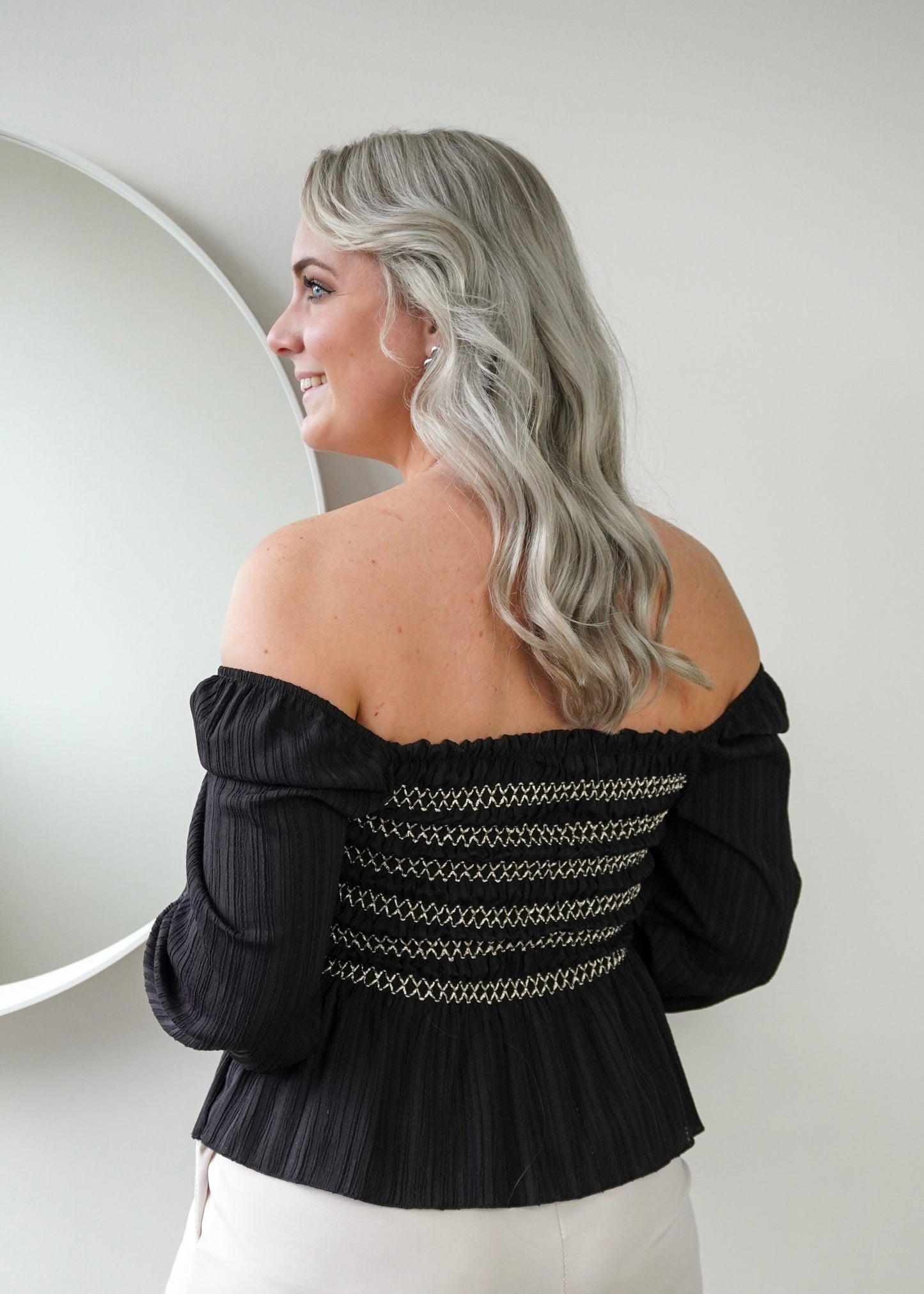 Off shoulder top zwart | Styles And More